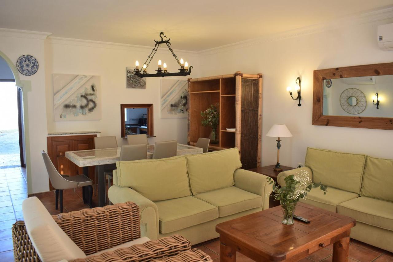 Villa María Elena, en Fuente del Gallo Conil De La Frontera Exterior foto